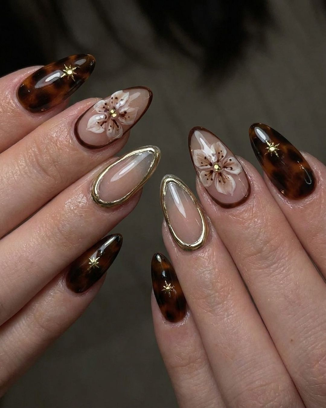 Tortoiseshell and gold nail art, Red Deer nail salon